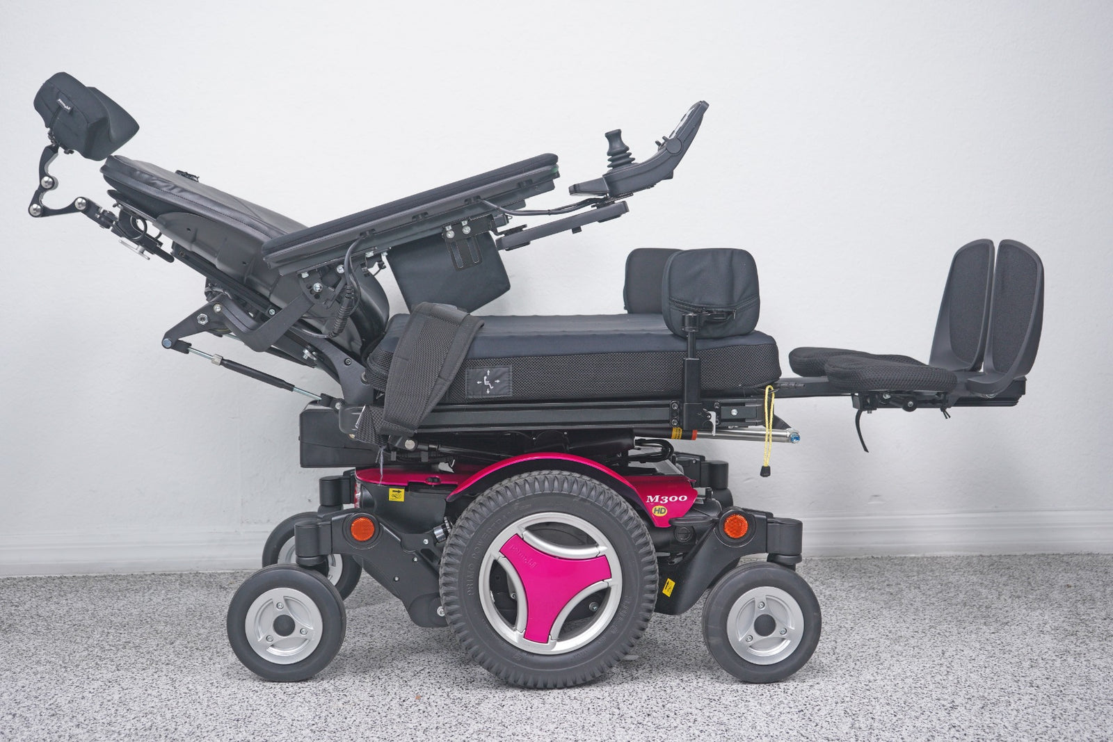 Permobil M300 HD Power Wheelchair Seat Lift, Tilt, Recline & Legs - 9029