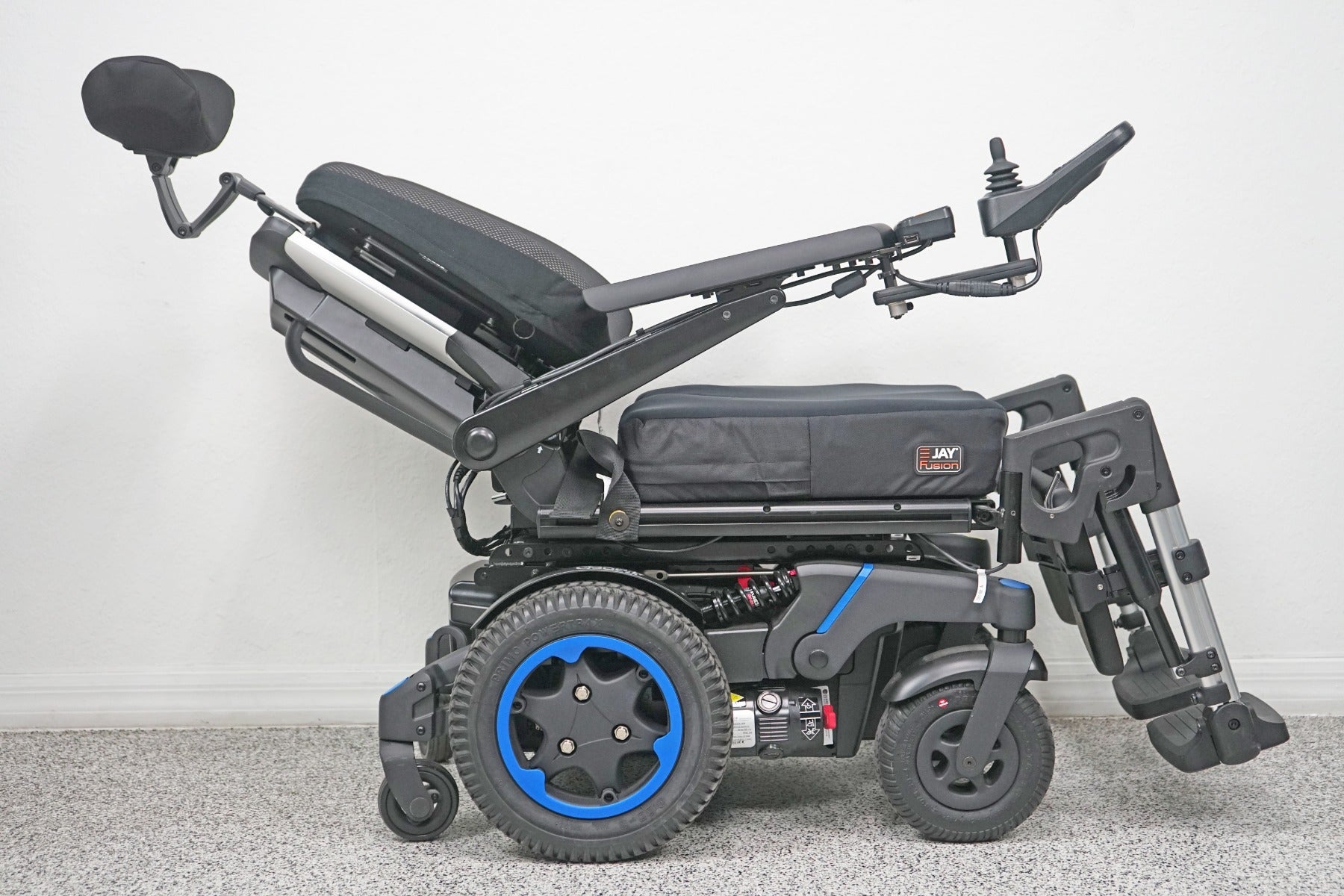 Quickie Q500 H Power Wheelchair Tilt, Recline & Legs - 7329