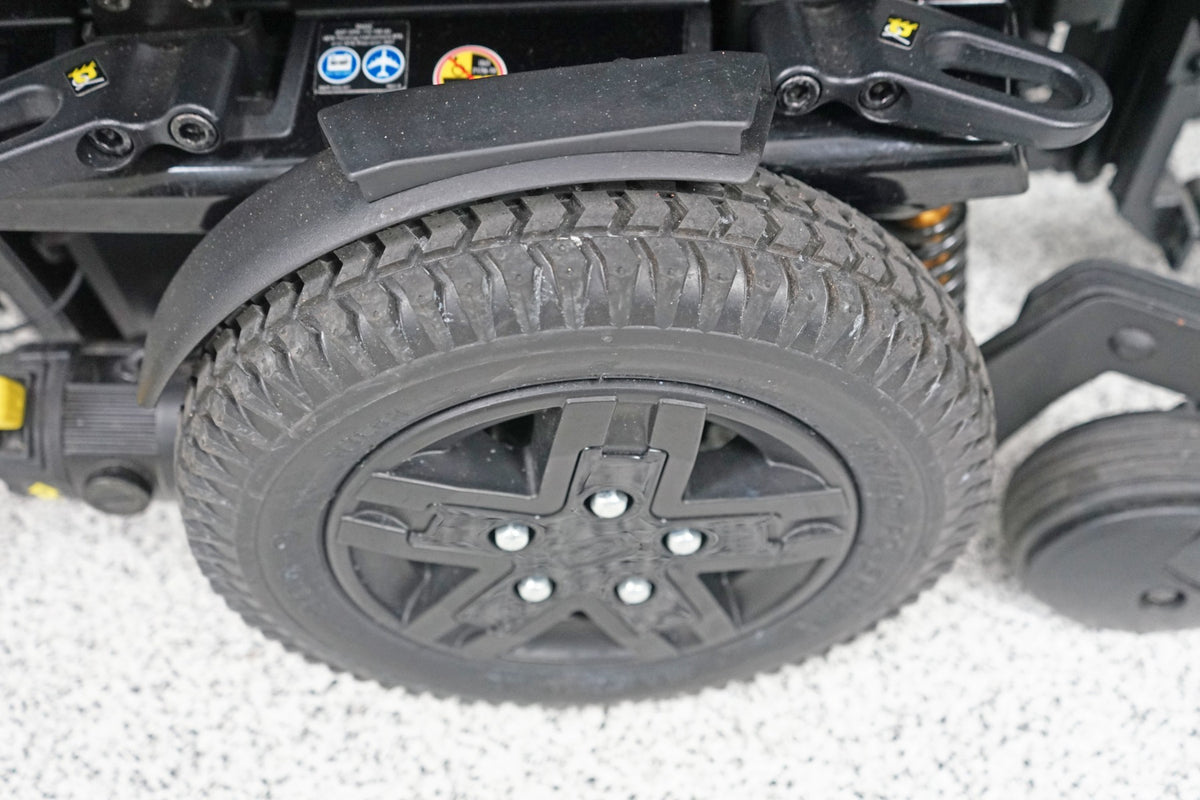 Quantum Edge 3 Power Wheelchair Tilt, Recline & Legs - 7441