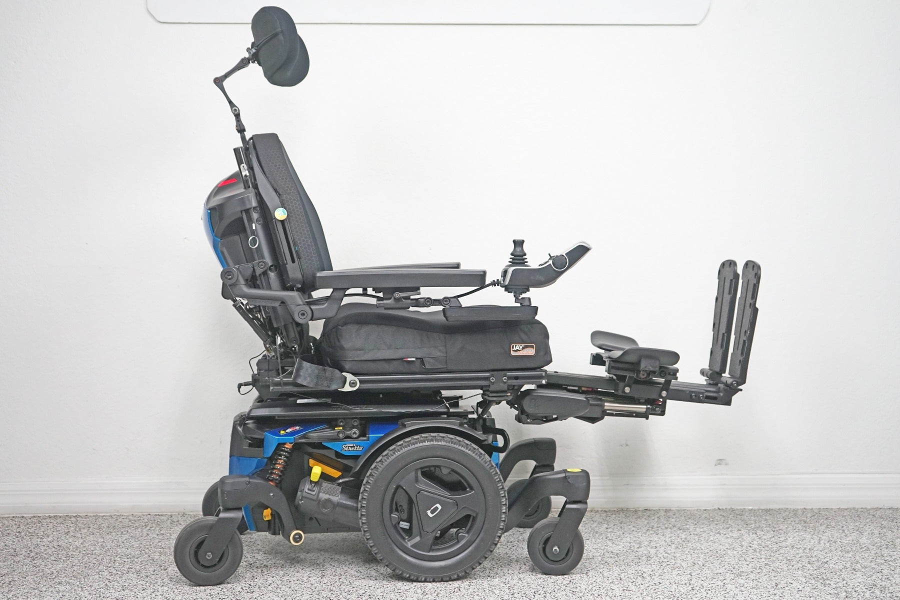 Quantum Edge 3 Stretto Power Wheelchair Tilt, Recline & Legs - 7501