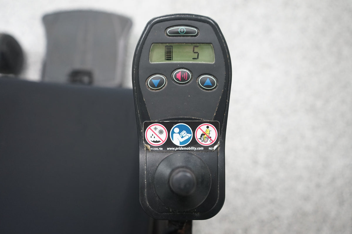 Quantum Q6 Edge 2.0 Power Wheelchair - 7516