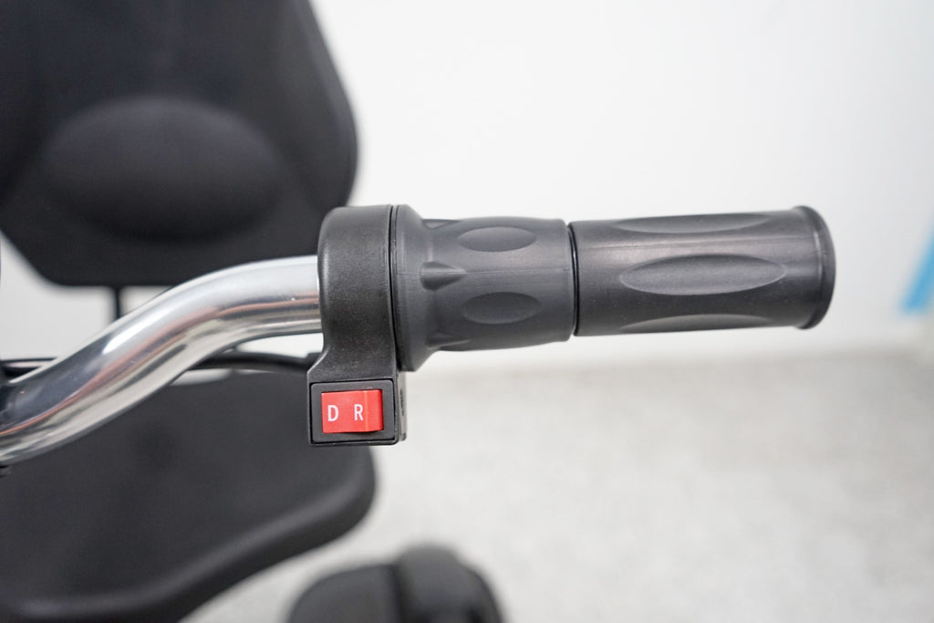 Chaser 1000 High Speed Leisure Scooter by Freedom Scooters