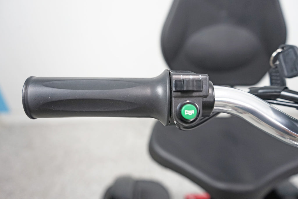 Chaser 1000 High Speed Leisure Scooter by Freedom Scooters