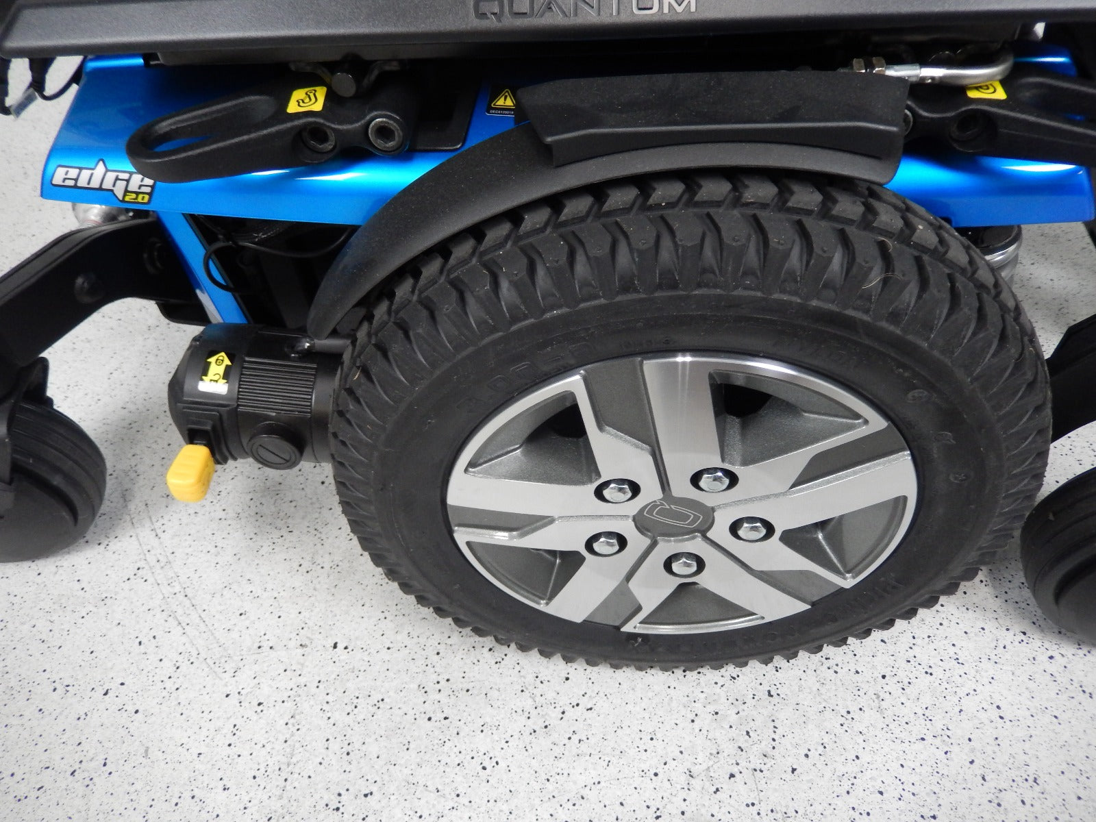 Quantum 6 Edge 2.0 Power Wheelchair 12 in Seat Lift, Recline, Tilt, Legs #2863