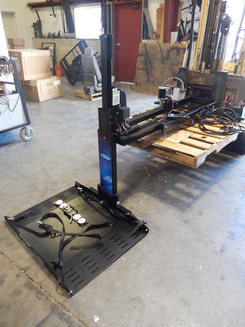 Harmar AL600 Used Hybrid Wheelchair & Scooter Lift