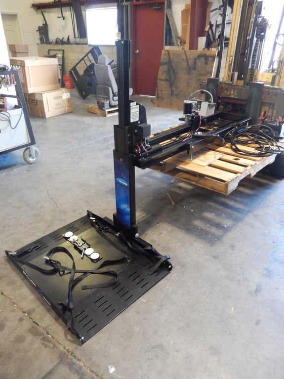 Harmar AL600 Used Hybrid Wheelchair & Scooter Lift