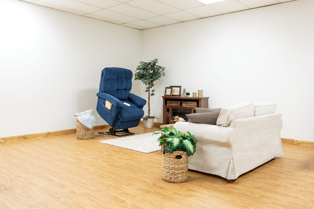 LC-580iM Oasis Collection Power Lift Recliner - New