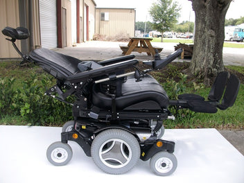 Permobil M300 HD Power Chair with TILT, RECLINE, LEGS & SEAT LIFT - Used Wheelchairs (Silver)