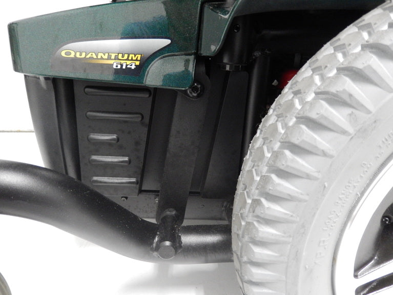 Pride Mobility Quantum 614 Power Chair with TILT, RECLINE & LEGS - Used Wheelchairs (Green)