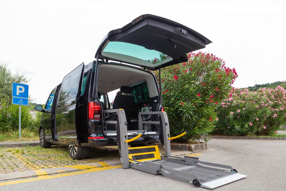 mobility sccessible van with ramp