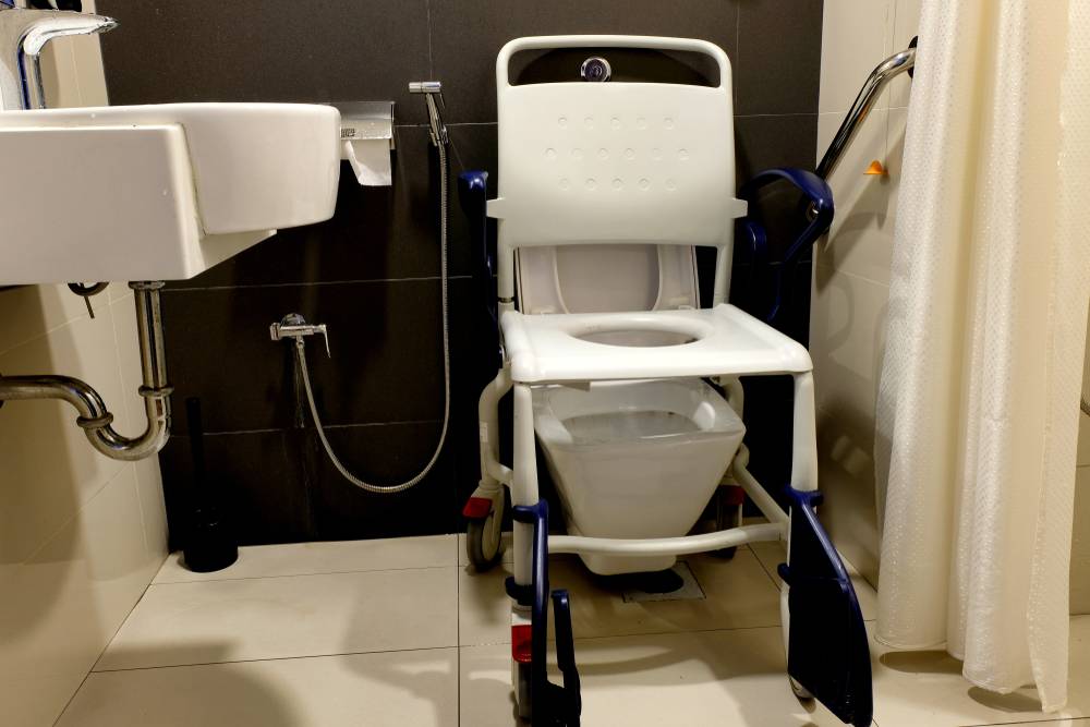 shower chair for people with disabilities